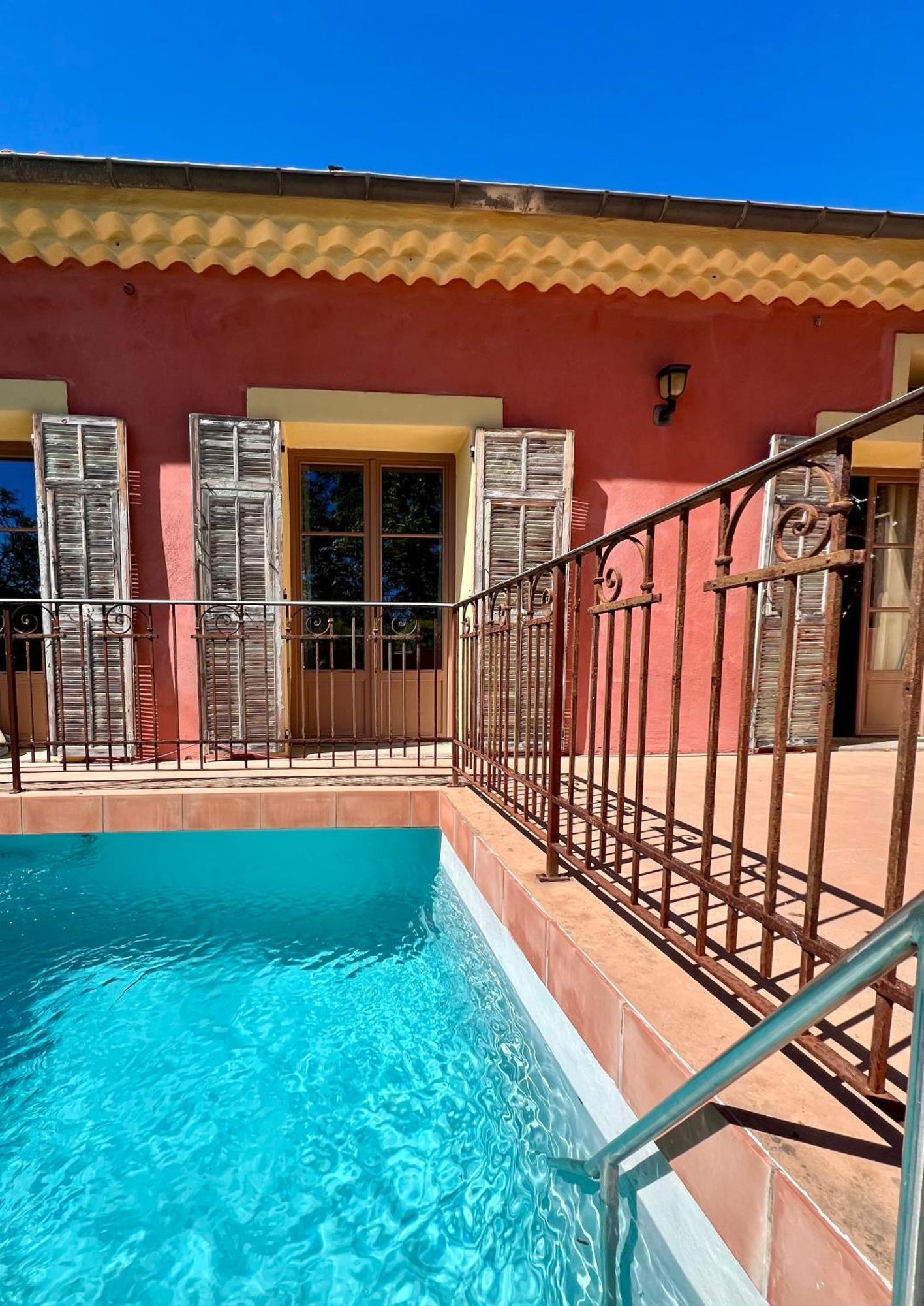 Vinauberge Poilhes Szoba fotó